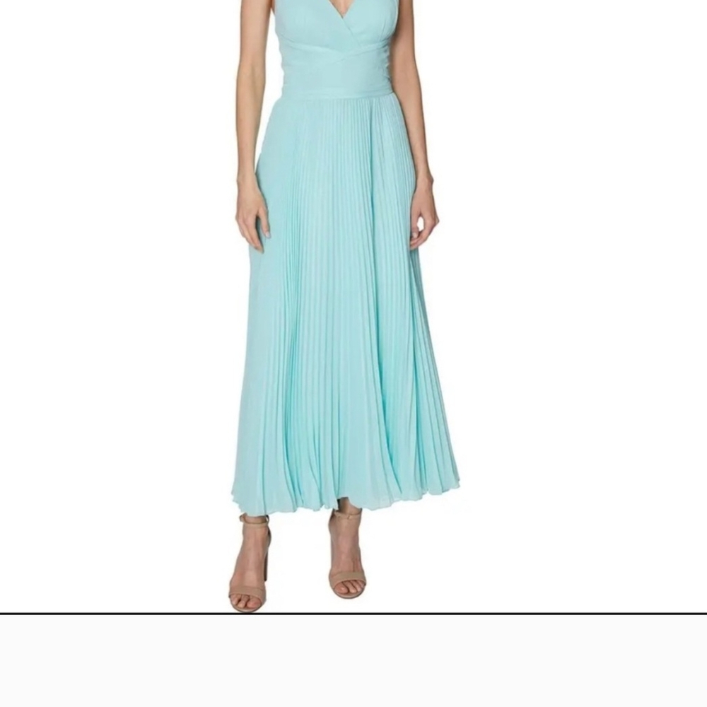 Laundry By Shelli Segal Soft Blue Garment